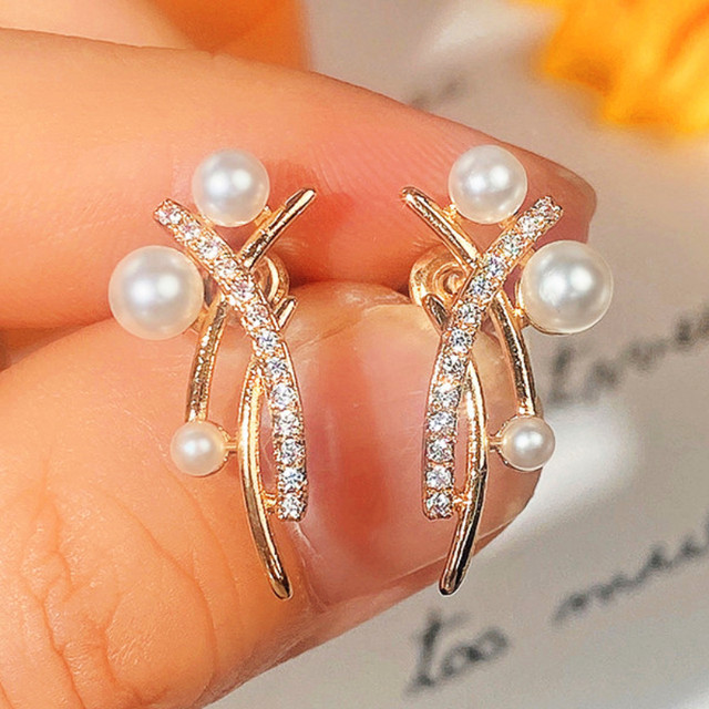 CAOSHI Trendy Korean Stud Earrings Female Simulated Pearl Accessories for  Women Dainty Lady Wedding Engagement Ceremony